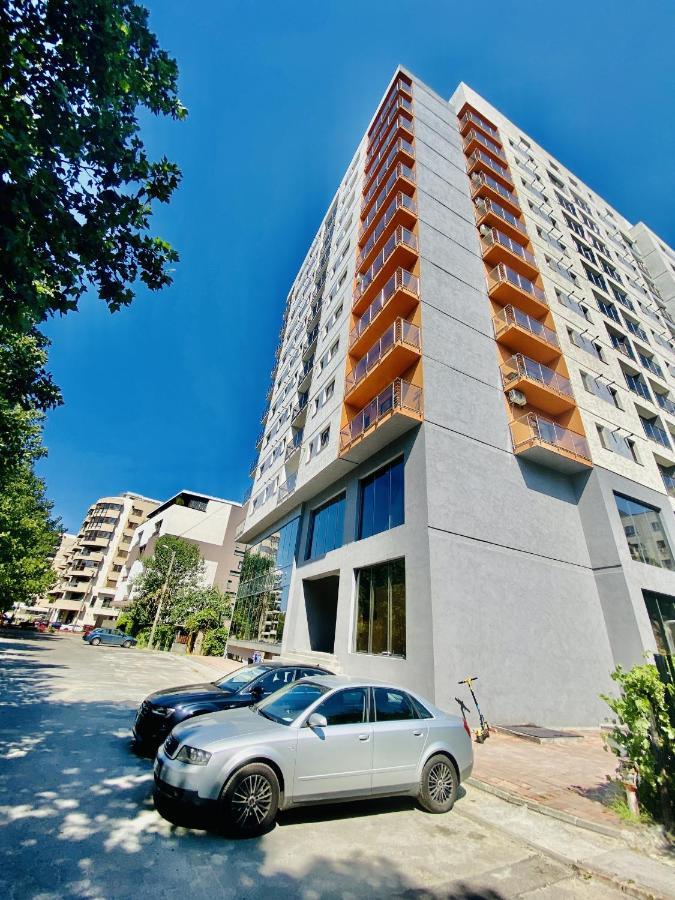 New City Studios With Balcony Bukares Bagian luar foto